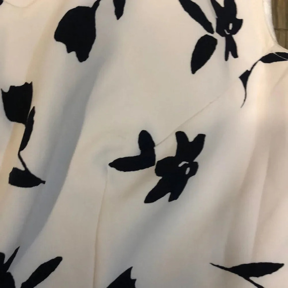 Floral peplum top - Picture 2 of 2